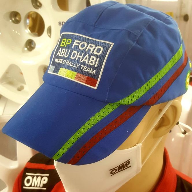 Hovedbilde Caps barn, Ford Abu Dhabi Team